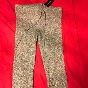 Grey leggings, never worn